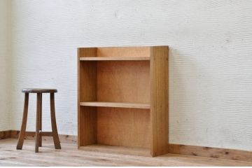 アンティーク家具　古い木味のアンティーク飾り棚・本棚(シェルフ)