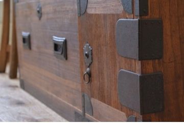 アンティーク家具　アンティーク　モダンデザインの時代箪笥ローボード1