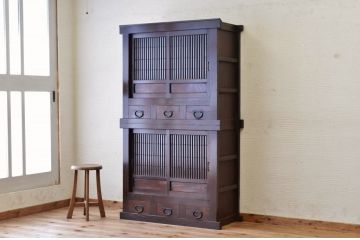 アンティーク家具　☆古民具　骨董　上質な丸桟仕上げの三尺水屋箪笥