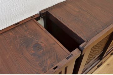 アンティーク家具　☆古民具　骨董　上質な丸桟仕上げの三尺水屋箪笥