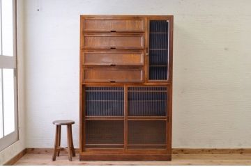 アンティーク家具　アンティークモールガラスパタパタ下駄箱(収納棚)