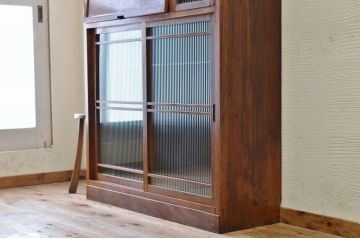 アンティーク家具　アンティークモールガラスパタパタ下駄箱(収納棚)