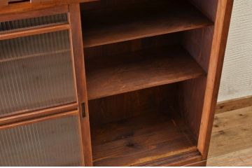 アンティーク家具　アンティークモールガラスパタパタ下駄箱(収納棚)