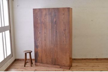 アンティーク家具　アンティークモールガラスパタパタ下駄箱(収納棚)