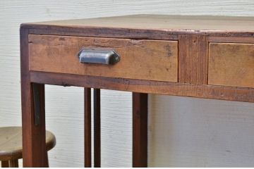 アンティーク家具　古い木味の引き出し付きアンティーク平机(テーブル)