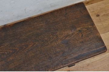 アンティーク家具　古い木味の脚付きアンティーク裁ち板(作業台)