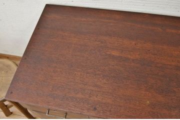アンティーク家具　古い木のシンプルなアンティークチェスト