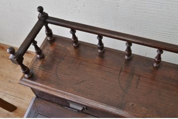 アンティーク家具　総栗材!大振りで上質な帳場机(ライティングビューロー)