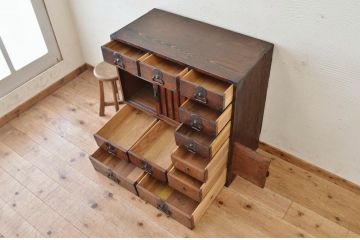 アンティーク家具　前面欅!木目の素晴らしい上手帳場箪笥