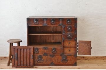 アンティーク家具　前面欅!木目の素晴らしい上手帳場箪笥