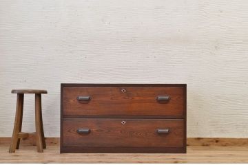アンティーク家具　前面欅!古い欅材の時代箪笥ローボード(ローチェスト)