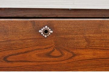 アンティーク家具　前面欅!古い欅材の時代箪笥ローボード(ローチェスト)