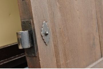 ◆総欅!味のある使い込まれた門扉一対(蔵戸、ドア、両開き)