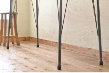 アンティーク家具　古い一枚板の鉄脚テーブル12　(机、作業台)