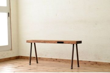 アンティーク家具　古い欅材の一枚板の鉄脚アンティークベンチ1　(長椅子)