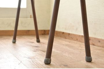 アンティーク家具　古い欅材の一枚板の鉄脚アンティークベンチ1　(長椅子)