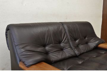 中古　カリモク製2人掛け本革ソファ