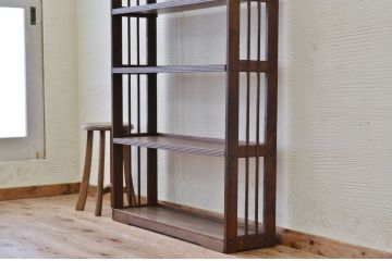 アンティーク家具　★古い木のアンティーク本棚(飾り棚)