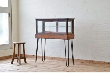アンティーク家具　古いナラ材の鉄脚アンティークガラスケース(ショーケース)
