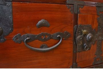 アンティーク家具　☆古民具　骨董　前面欅!古い欅材の二段重ね二本松箪笥