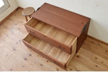 美品!シンプルなアンティークローボード(ローチェスト)