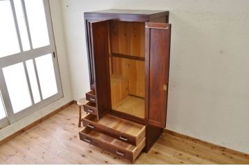 美品!古い欅材の漆の綺麗なワードローブ(洋服箪笥)