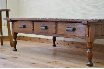 アンティーク家具　重厚!引き出し付きアンティークテーブル(作業台、机)
