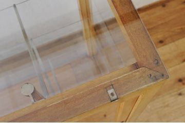 レトロ家具　古い駄菓子屋のレトロで大きなガラスケース