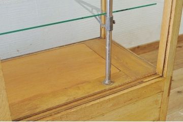 レトロ家具　古い駄菓子屋のレトロで大きなガラスケース