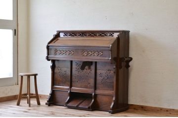 ジャンク品!古いヤマハ製(山葉)のアンティークオルガン