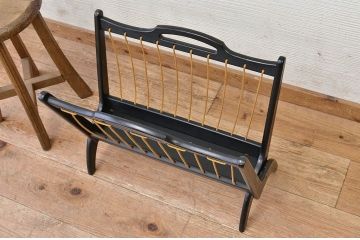 中古　カリモク折り畳みマガジンラック