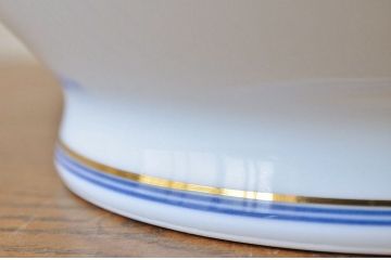 中古美品　定価20000円　深川製花瓶(有田焼)