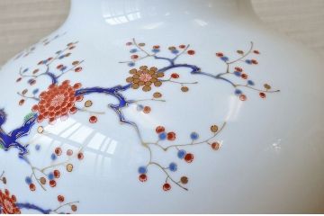 中古美品　定価20000円　深川製花瓶(有田焼)