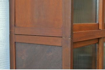 アンティーク家具　☆シンプルなモールガラス二段重ねアンティーク収納棚