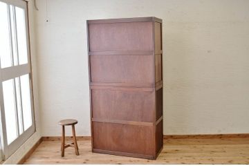 アンティーク家具　☆シンプルなモールガラス二段重ねアンティーク収納棚