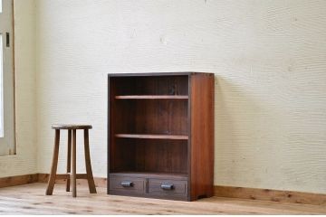 アンティーク家具　小振りなアンティーク飾り棚