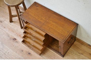 アンティーク家具　総楢材!上質なシャッター書類棚(小引き出し、蛇腹)