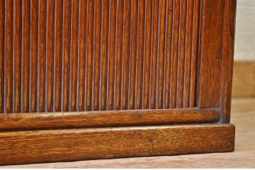 アンティーク家具　総楢材!上質なシャッター書類棚(小引き出し、蛇腹)
