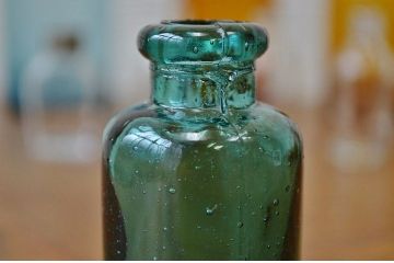 古いガラス瓶25本セット(目薬瓶、酒瓶)