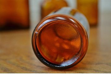 古いガラス瓶25本セット(目薬瓶、酒瓶)