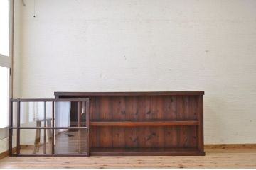 アンティーク家具　シンプルな横長アンティーク収納棚(飾り棚)