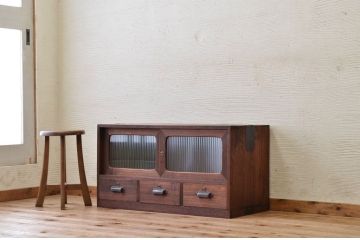 アンティーク家具　可愛いデザイン!アンティークローボード