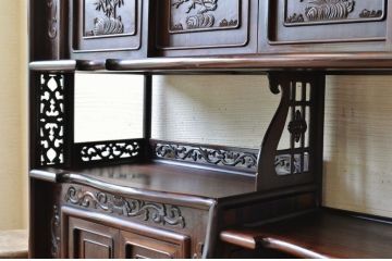 アンティーク家具　重厚!縞黒檀製の飾り棚(茶棚)