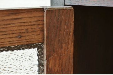 アンティーク家具　小振りなアンティークダイヤガラス本箱