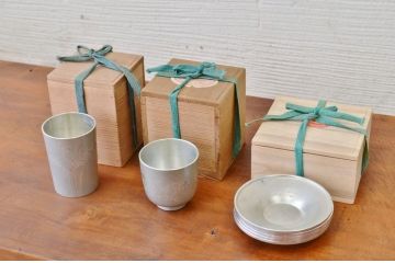 アンティーク家具　○大正昭和初期　錦製品3点セット　高山錫器　茶托