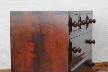 中古　北海道民芸家具1　小ぶりなチェスト