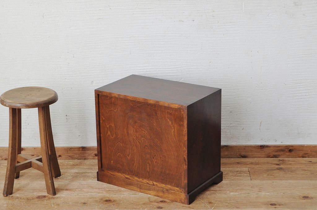 中古　北海道民芸家具1　小ぶりなチェスト