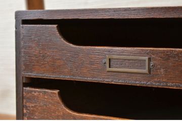 アンティーク家具　古いナラ材のアンティーク小引き出し(書類ケース)