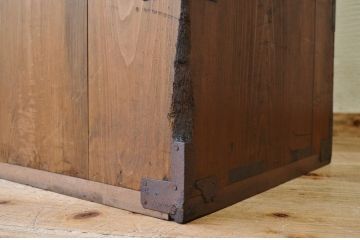 アンティーク家具　☆古民具　骨董　金具の立派な二段重ね時代箪笥