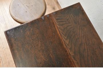 アンティーク家具　シンプルなアンティークサイドテーブル(花台)
